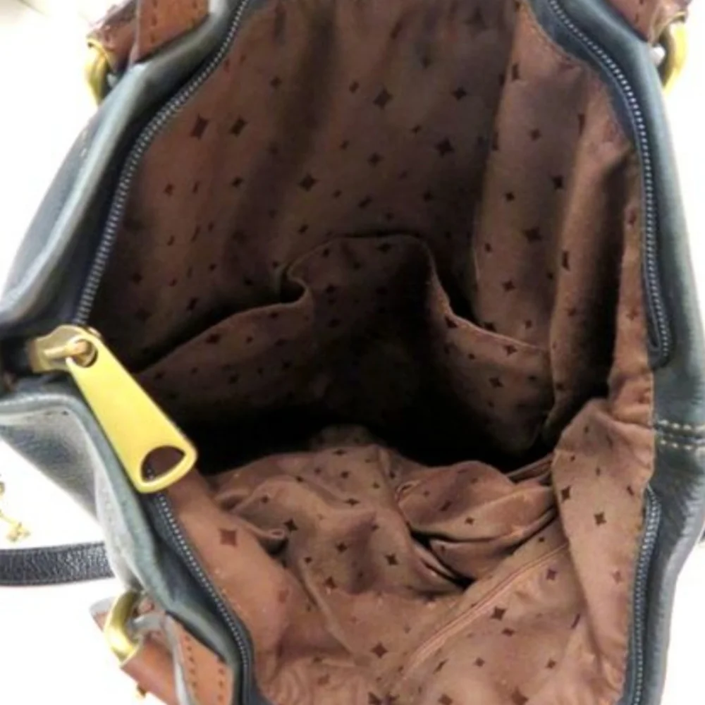 Fossil Explorer Genuine Leather Tote Y2K Key Fob Purse Charm Bag Long Strap